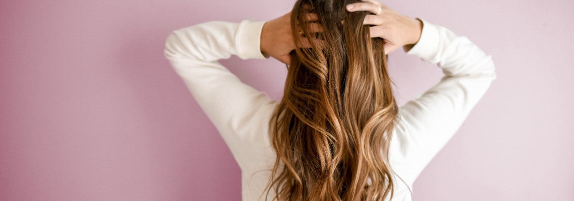 3 Ways to Add Life to Your Dry Monsoon Hair